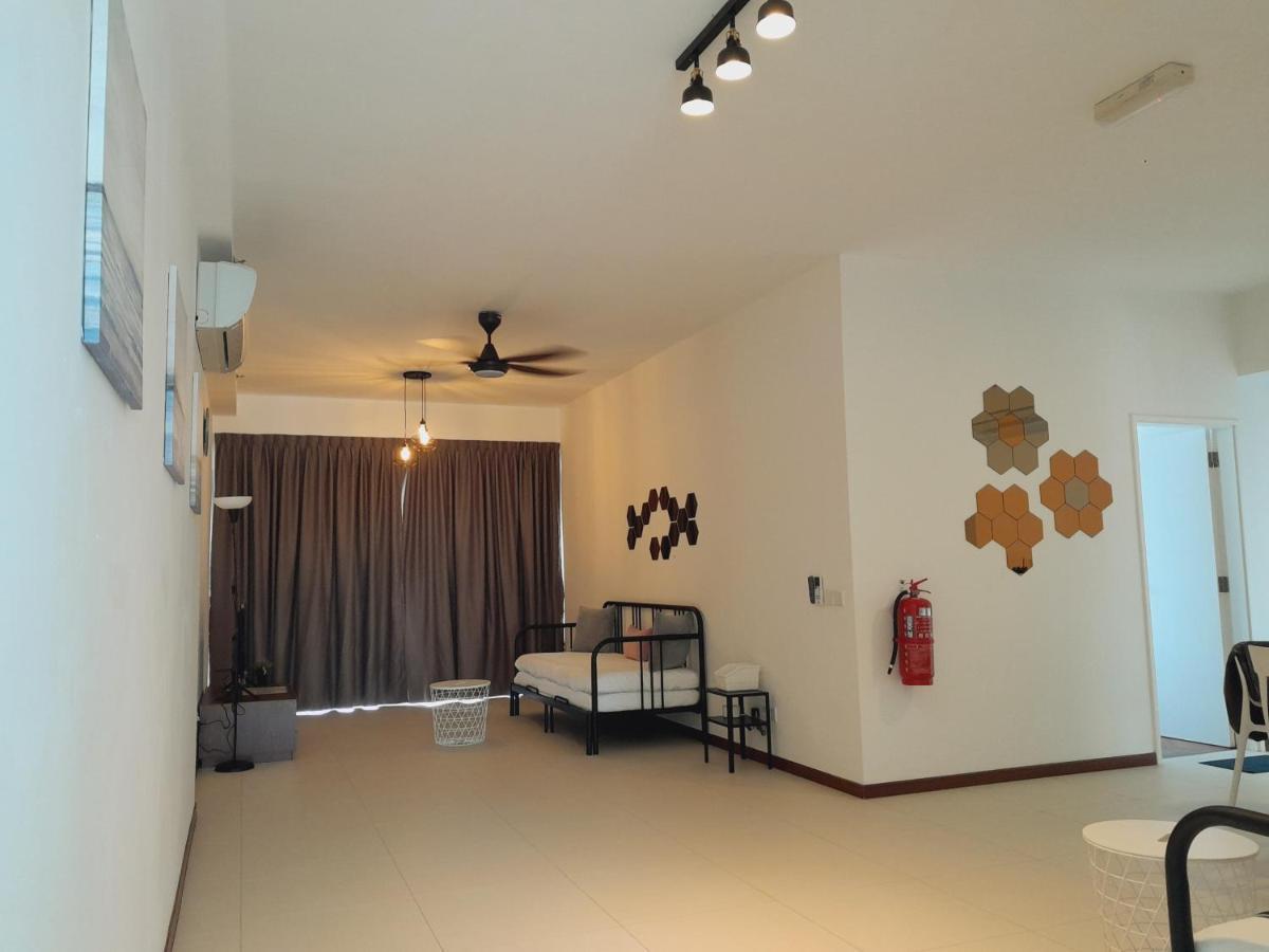 The Landmark Comfort Relax Spacious Sea View By Iz Tanjung Tokong Dış mekan fotoğraf